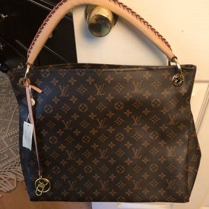 LV artsy style bag